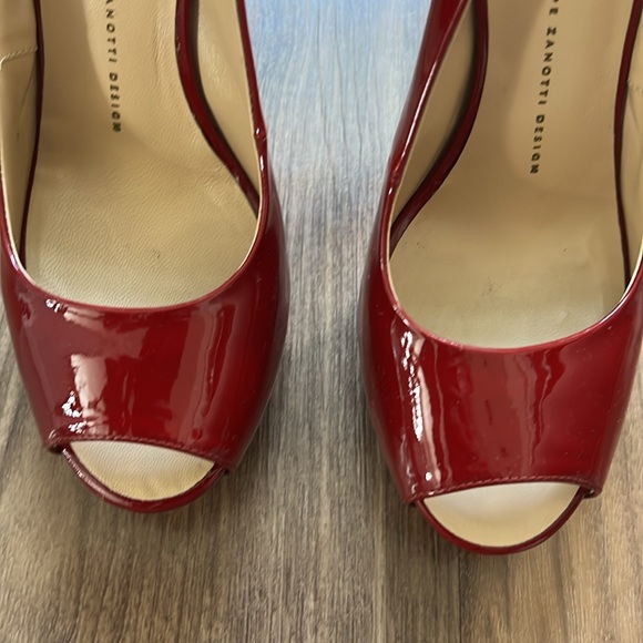 Giuseppe Zanotti Vintage Patent Red Platform Slingbacks High Heels - Picture 6 of 9